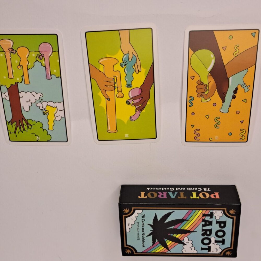 Ταρώ κάρτες- Pot Tarot – Η Σοφία του Ταρώ μέσα από τον Καπνό της Έμπνευσης