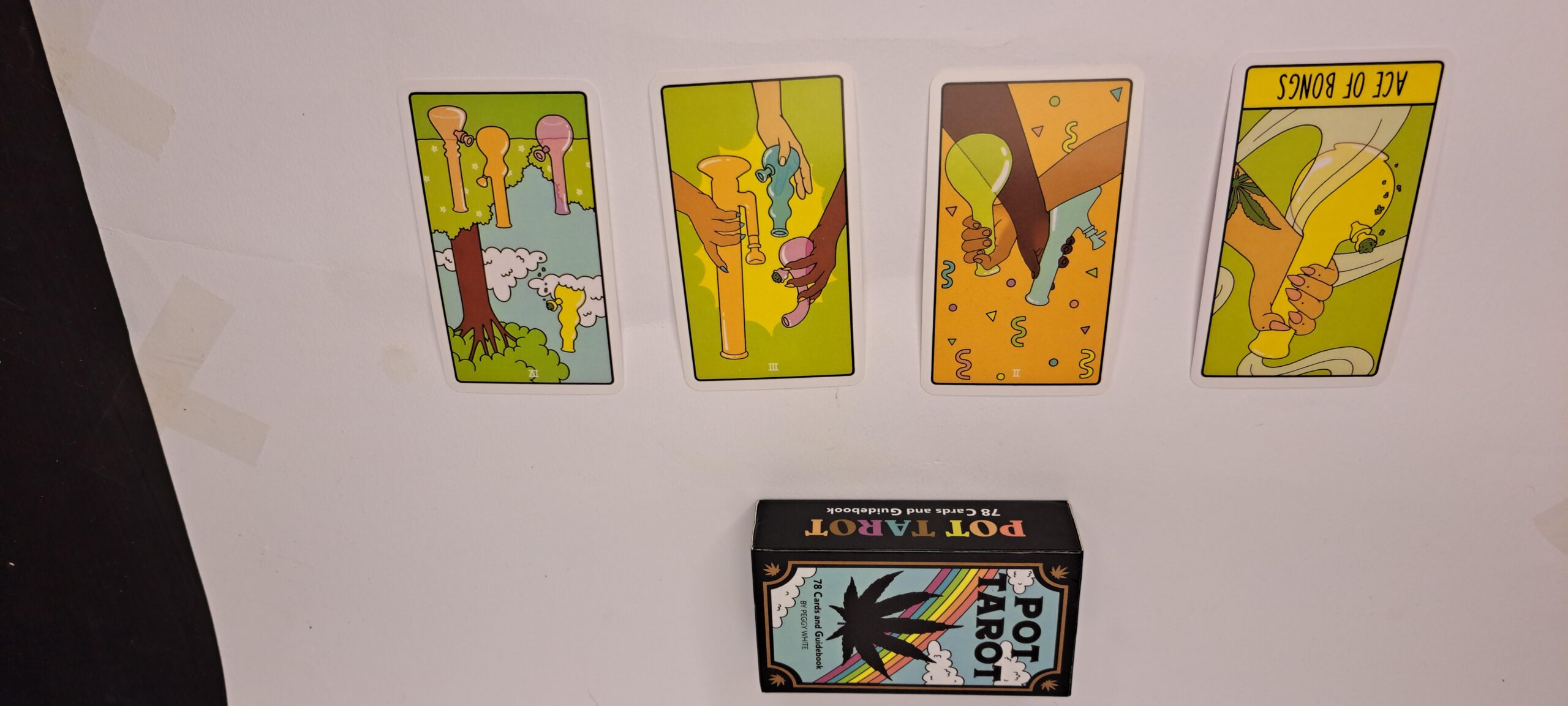 Ταρώ κάρτες- Pot Tarot – Η Σοφία του Ταρώ μέσα από τον Καπνό της Έμπνευσης